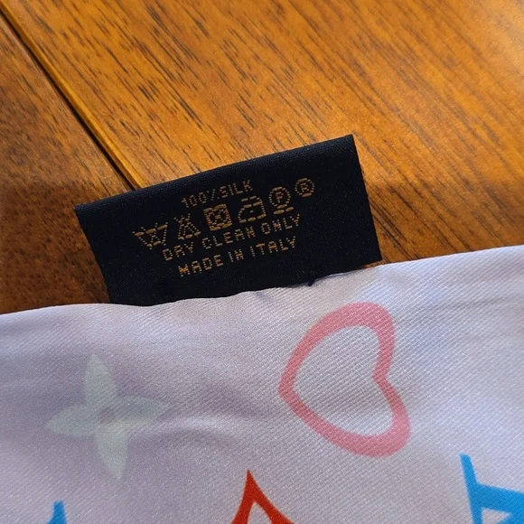 LV Logo Bag Or Hair Scarf - Picture 6 of 6